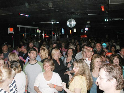 Crowd 9