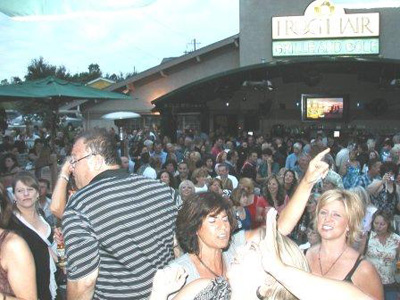 Crowd 1